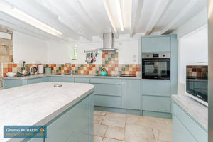 Kitchen- click for photo gallery